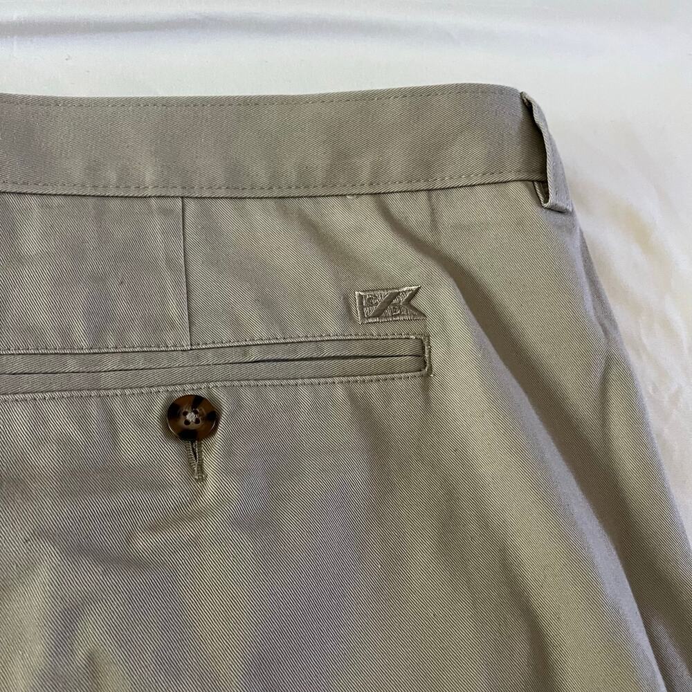 NWT Cutter & Buck Khaki Trouser Shorts Men's Sz 52 7 Inch Inseam - Picture 6 of 8